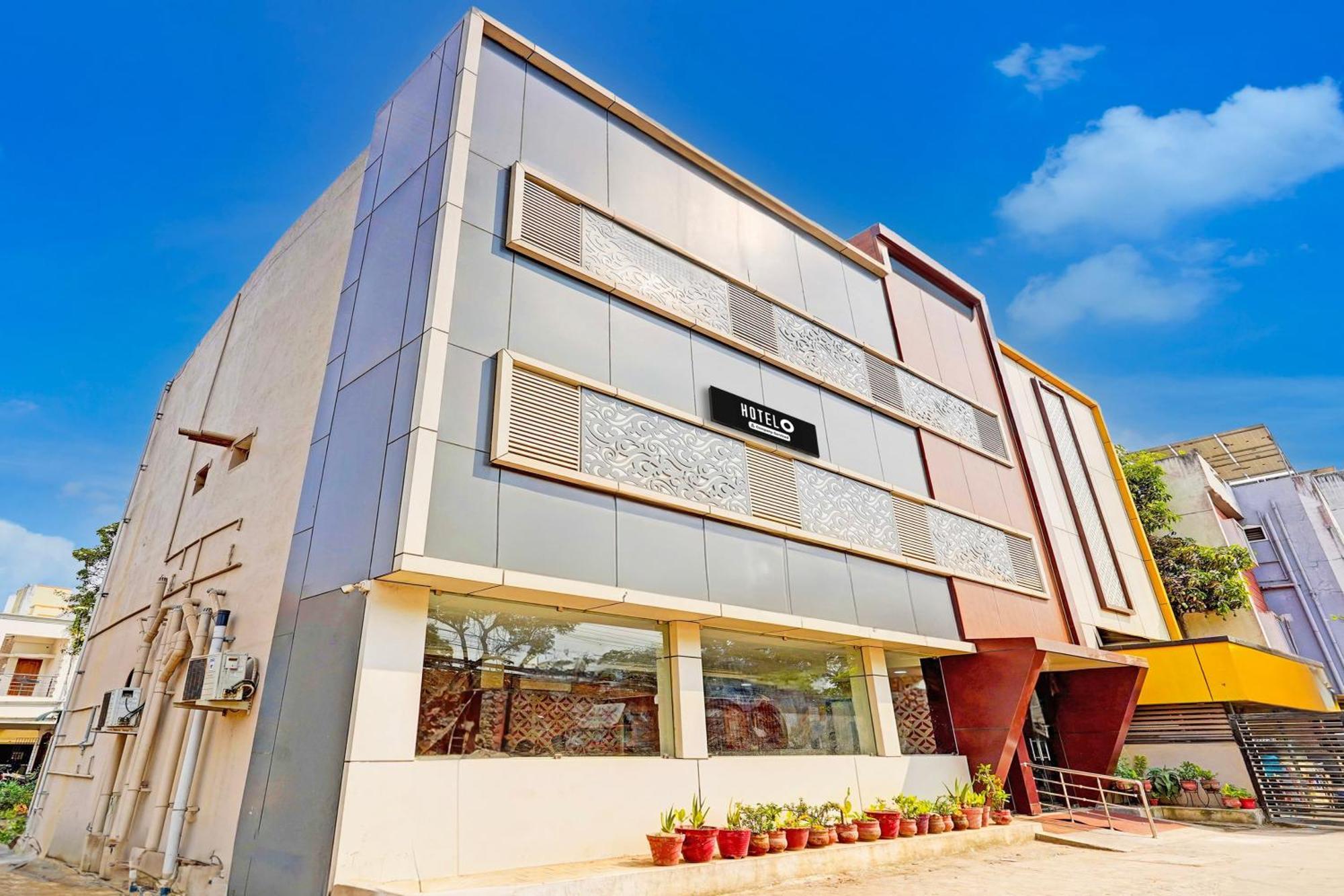 Super Hotel O Perungalathur Near Bus Stand Madrás Exterior foto